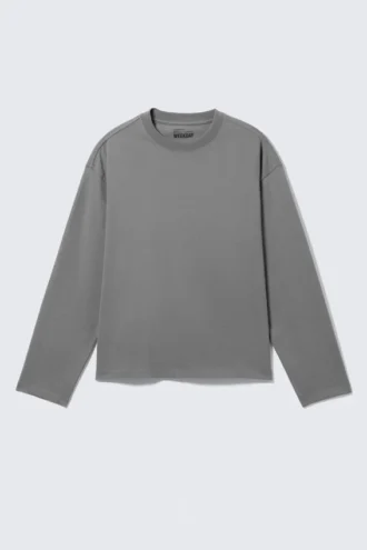 Løs, kasseformet t-shirt med lange ærmer – støvet grå