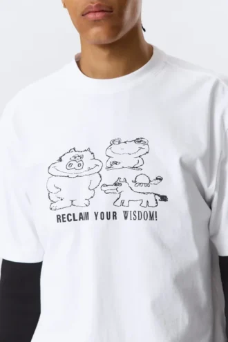 Løs T-shirt med print – hvid – Reclaim Your Wisdom
