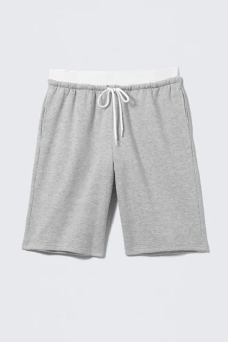 Løse bermuda-shorts i frotté med lav talje – grå melange